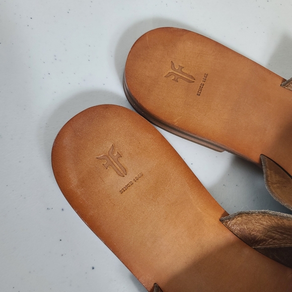 Frye Carla Suede Criss Cross Slip-On Sandals in Ash - Picture 4 of 8